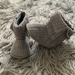 Grey Ribbed Boots